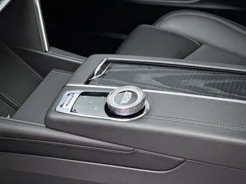 Cadillac CT6 — миниатюра 10