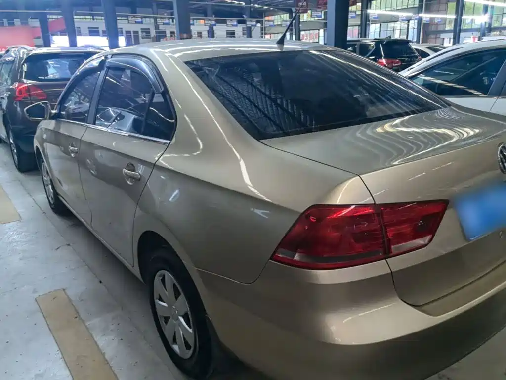 Volkswagen Santana — миниатюра 5
