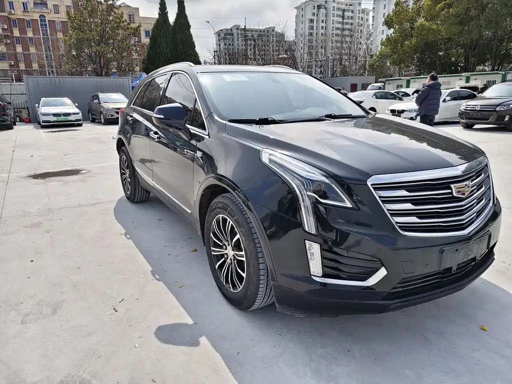 CADILLAC XT5