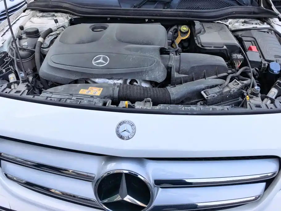 Mercedes-Benz GLA — миниатюра 10