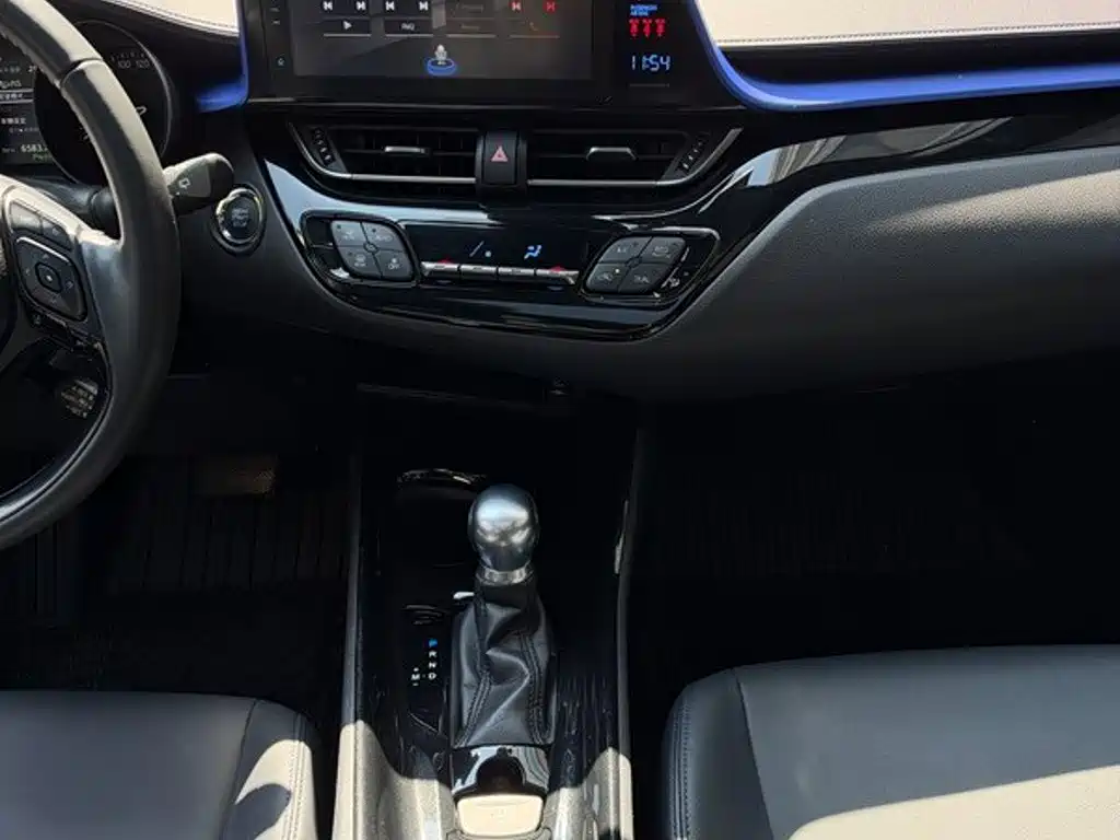 Toyota C-HR — миниатюра 11