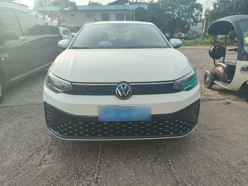 Volkswagen Lavida — миниатюра 3
