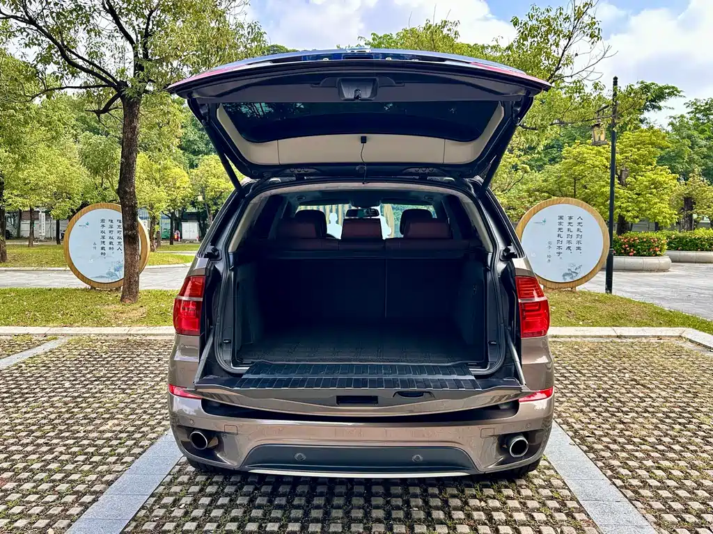 BMW X5 (Import) — миниатюра 17