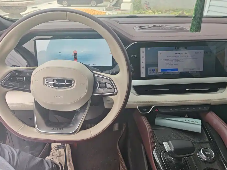 Geely Xingyue L — миниатюра 12