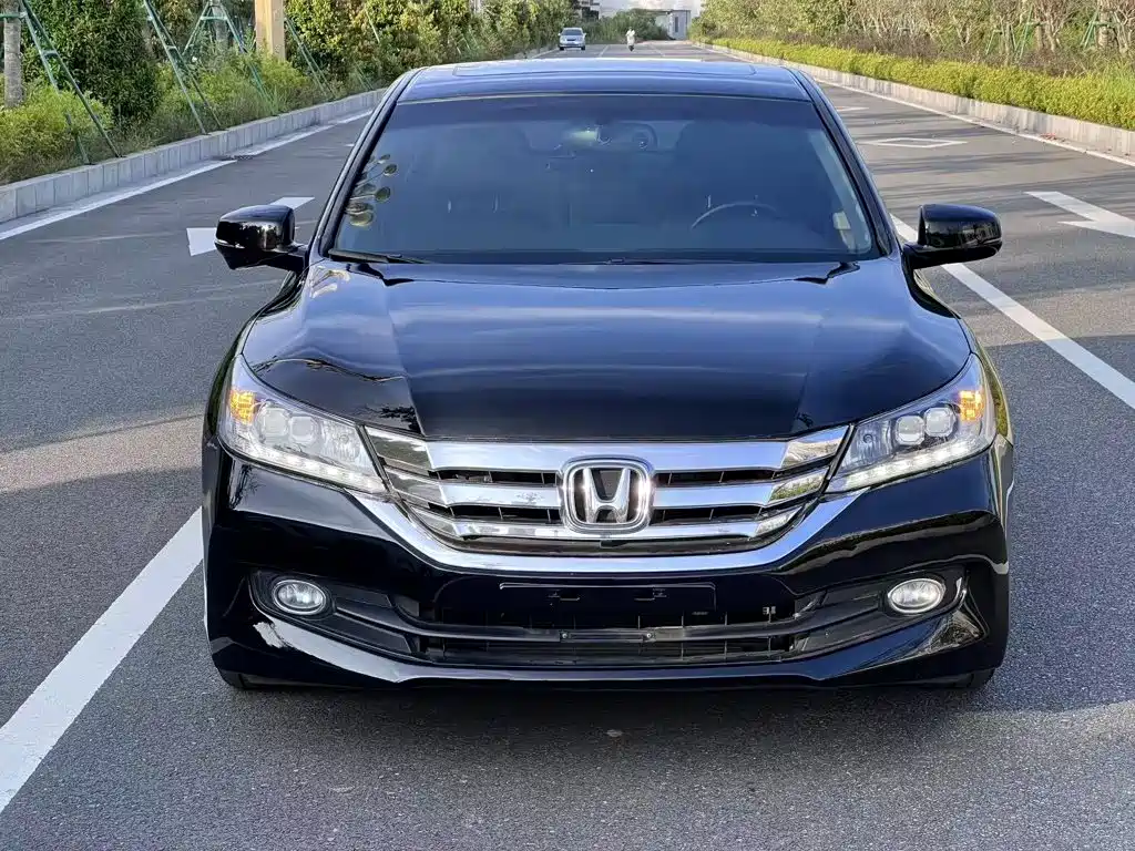 Honda Accord — миниатюра 2