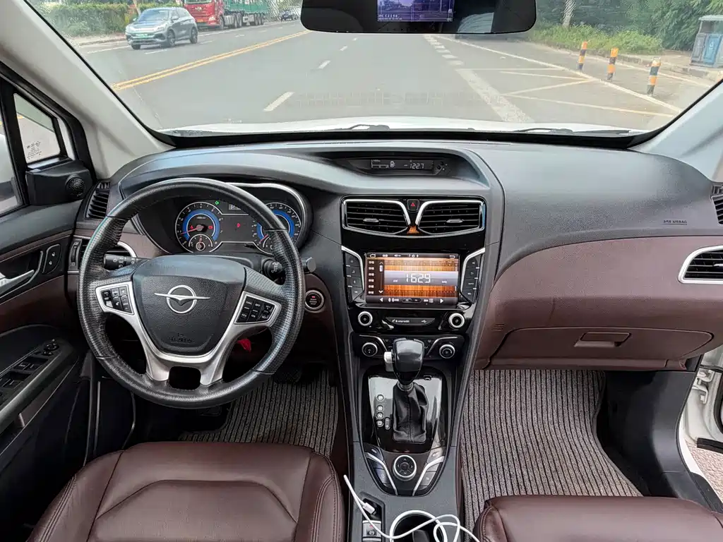 Haima Familia MPV — миниатюра 6