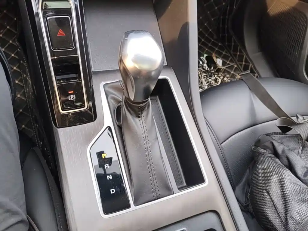 Roewe i5 — миниатюра 14