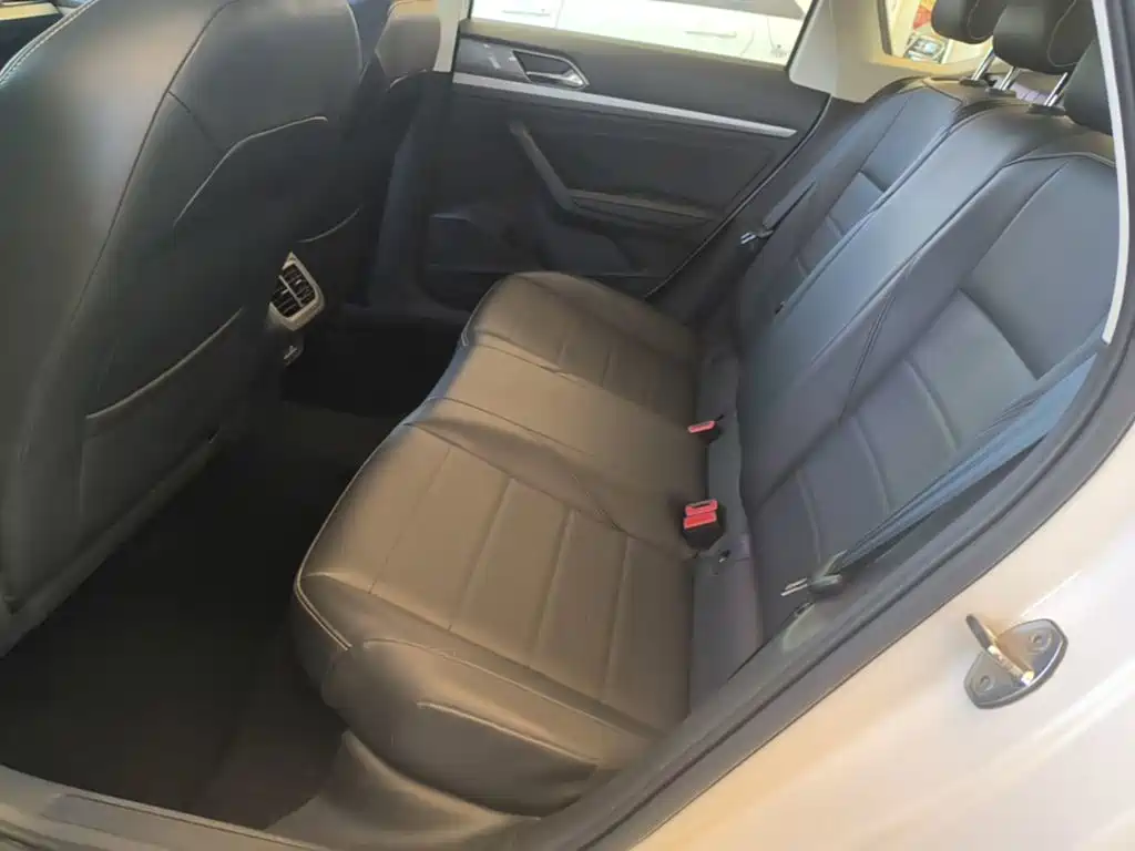 Volkswagen Lavida — миниатюра 17