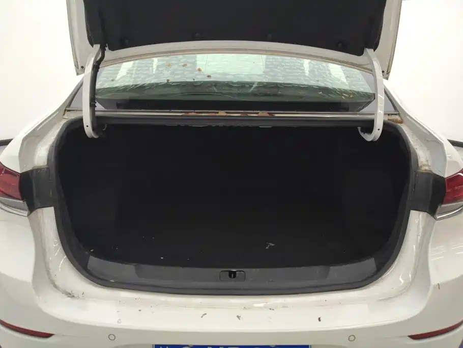 Buick Excelle — миниатюра 4