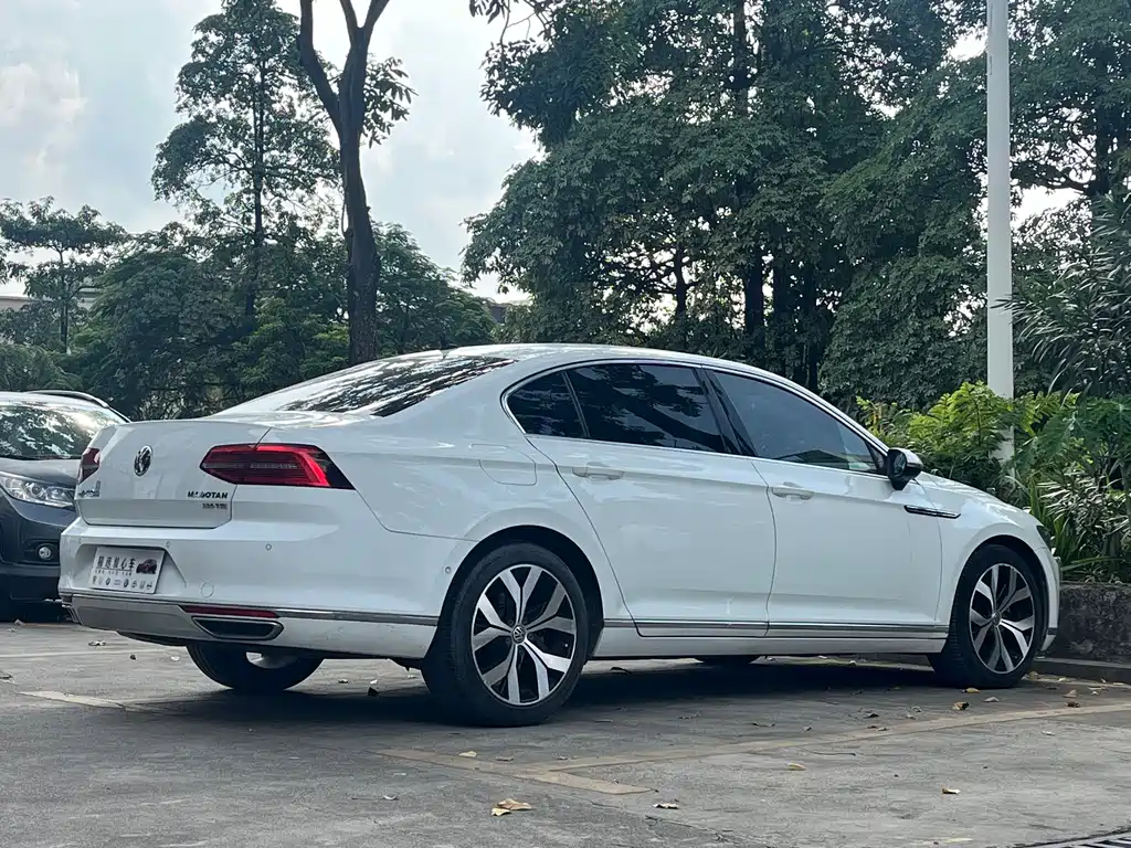 Volkswagen Magotan — миниатюра 7
