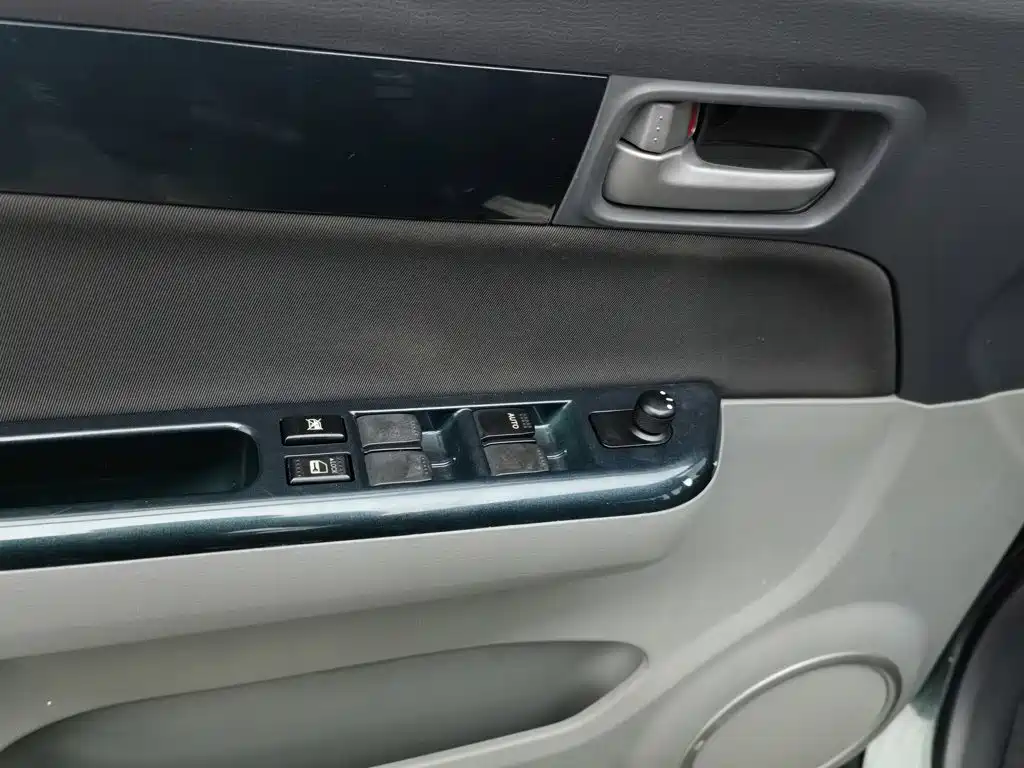 Suzuki Swift — миниатюра 9