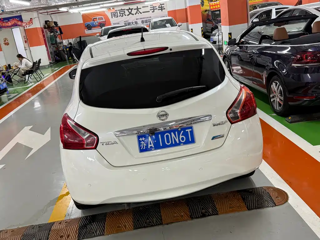 Nissan Tiida — миниатюра 4