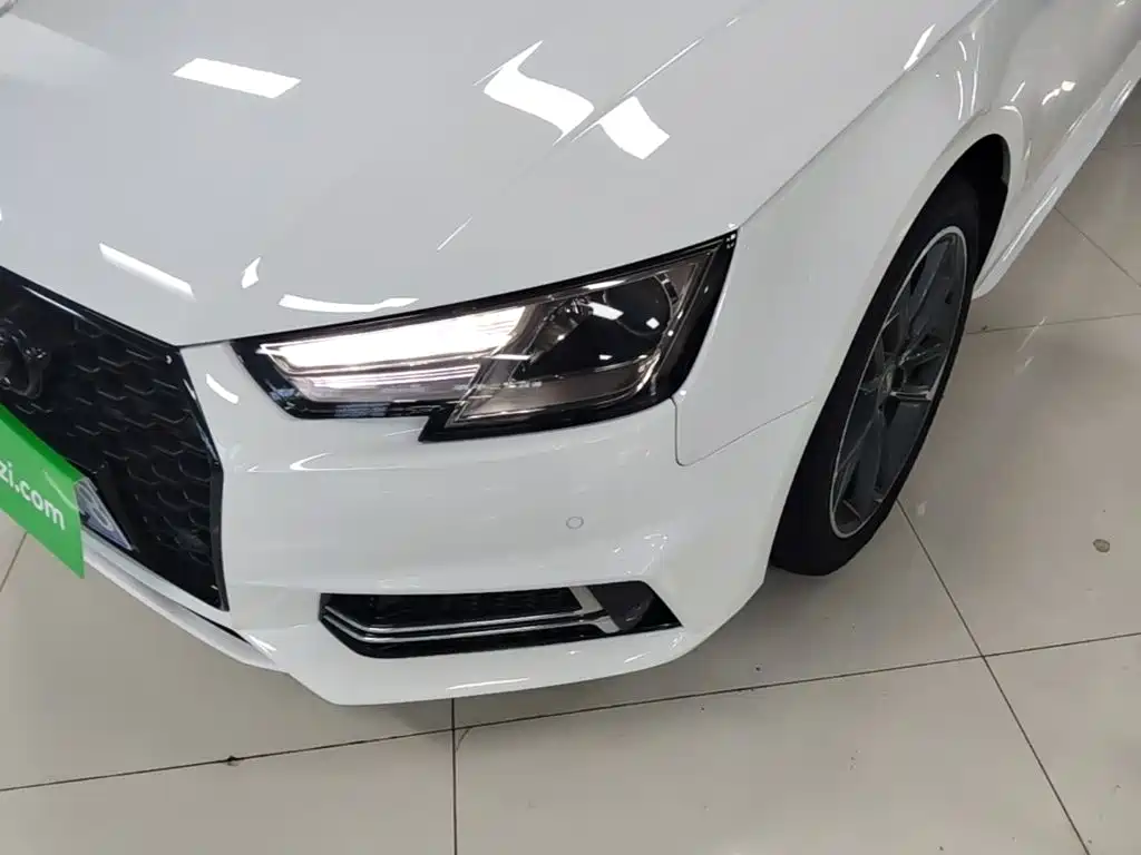 Audi A4L — миниатюра 24