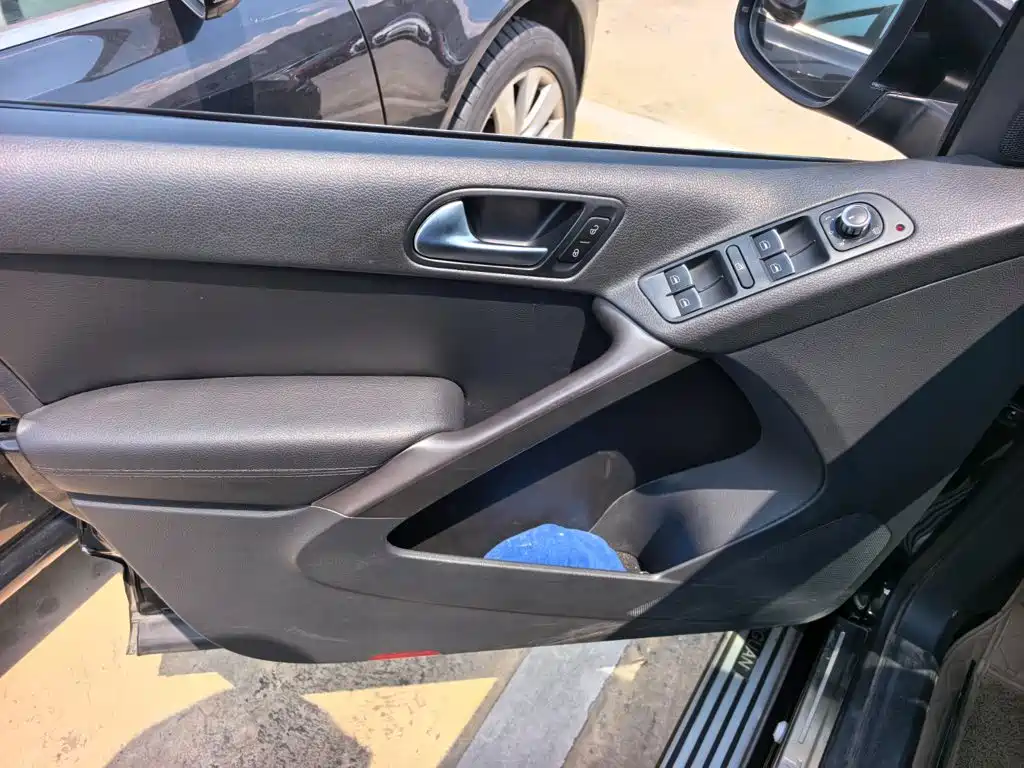 Volkswagen Tiguan — миниатюра 5