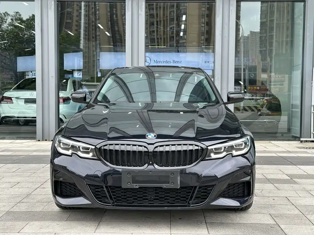 BMW 3 Series 2021