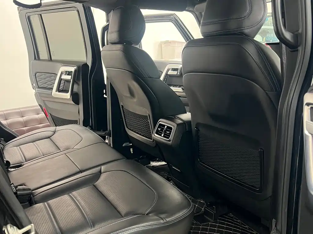Beijing Off-Road BJ40 PLUS 2.3T Auto 4WD Premium Edition China VI, фото 5