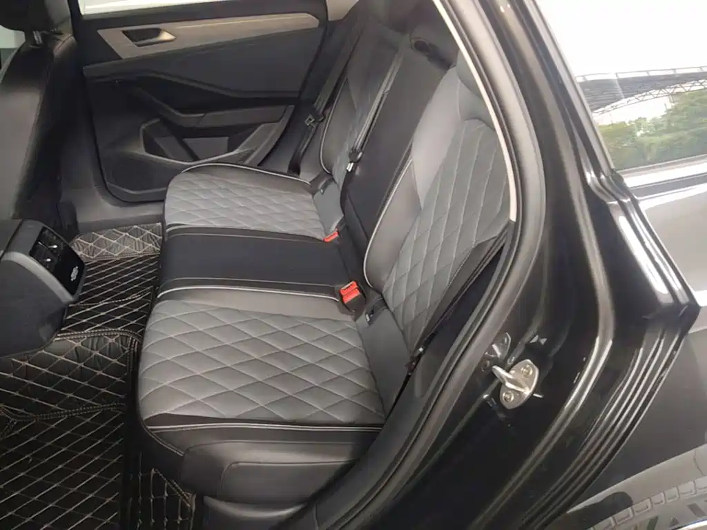Volkswagen Sagitar — миниатюра 17