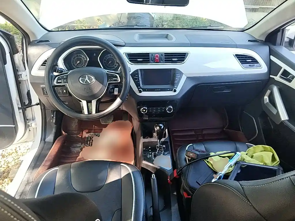 JAC Refine S2 — миниатюра 10