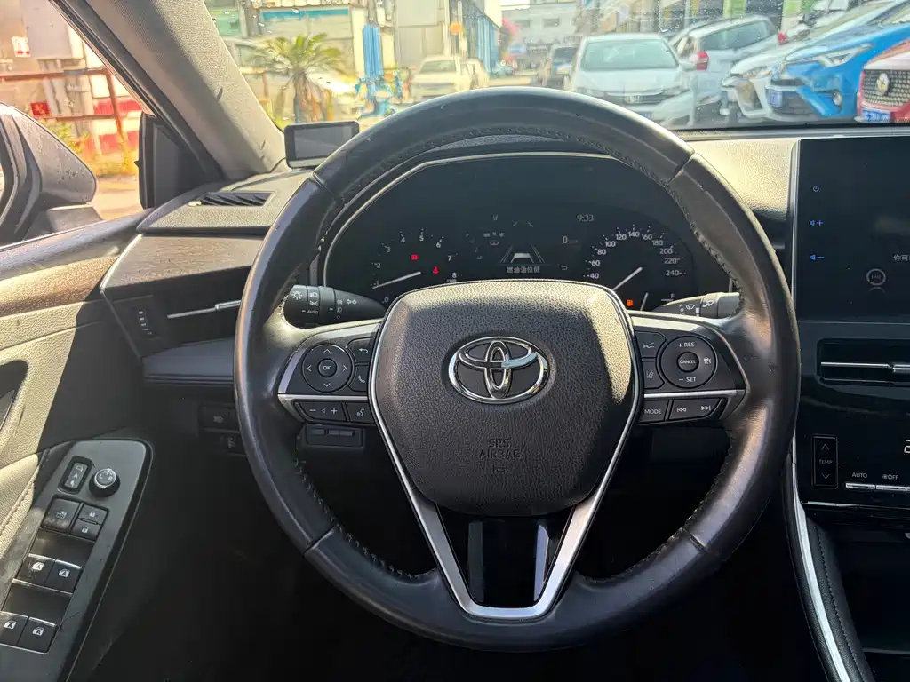Toyota Avalon — миниатюра 13