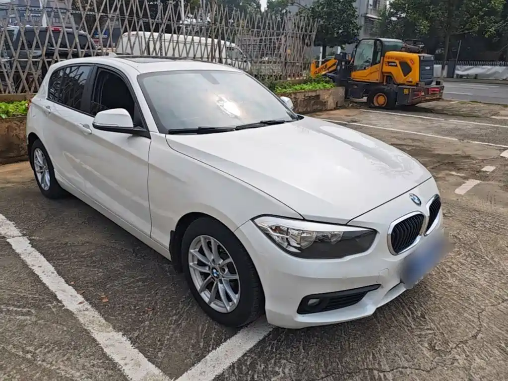 BMW 1 Series (Import) — миниатюра 4