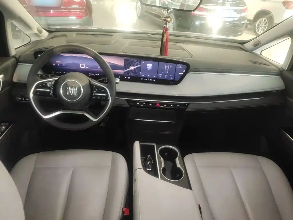 Buick GL8 — миниатюра 10
