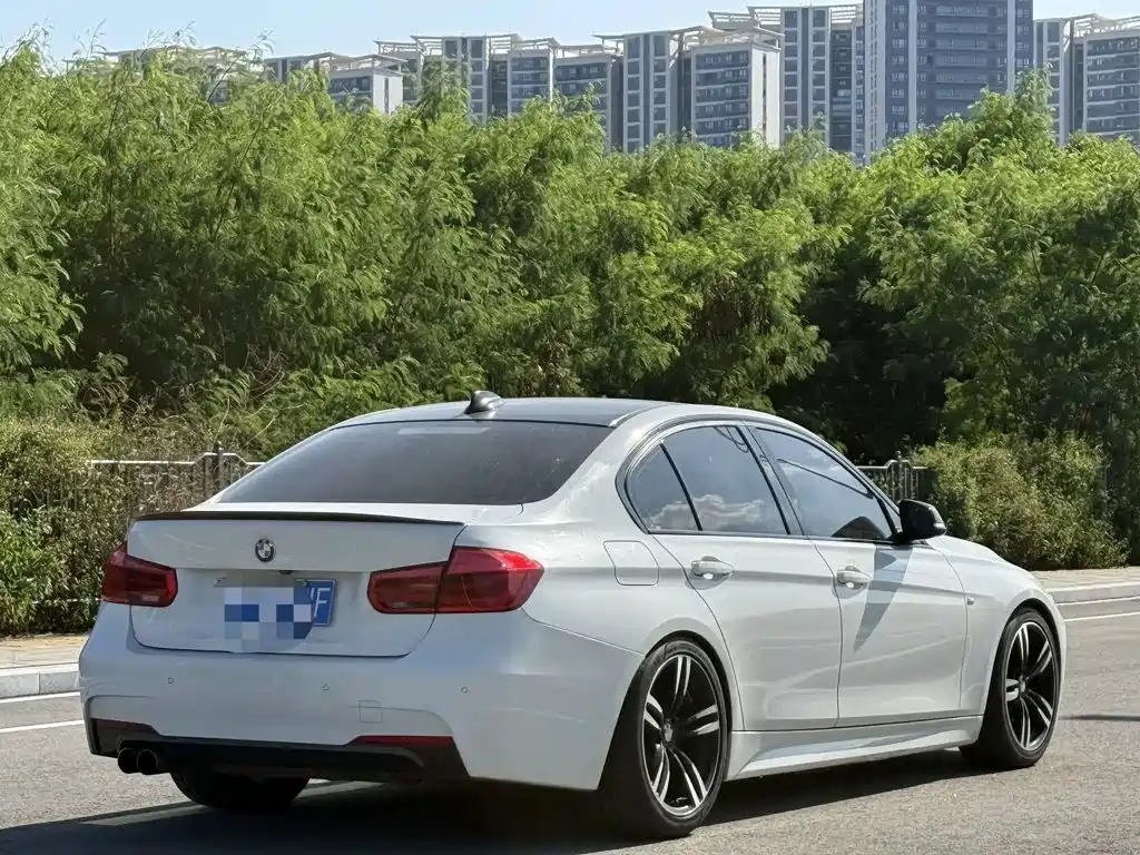 BMW 3 Series — миниатюра 8