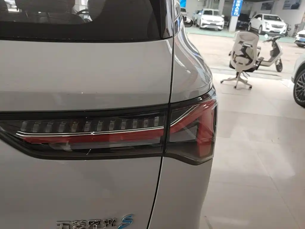 Wuling Xingguang S — миниатюра 8