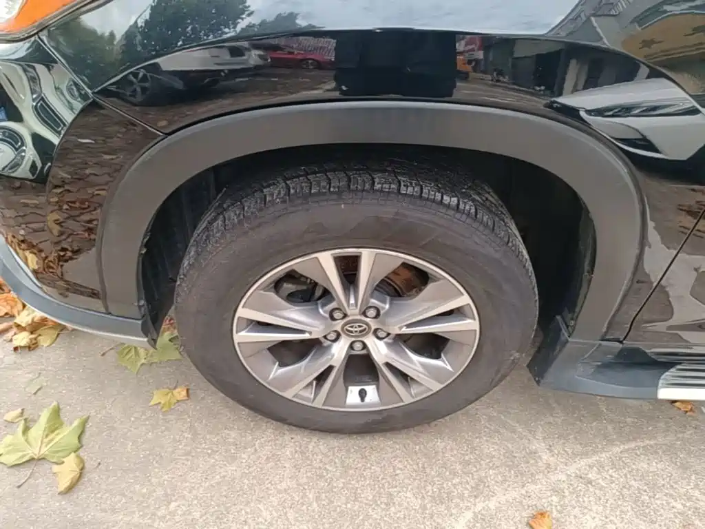 Toyota Highlander — миниатюра 23