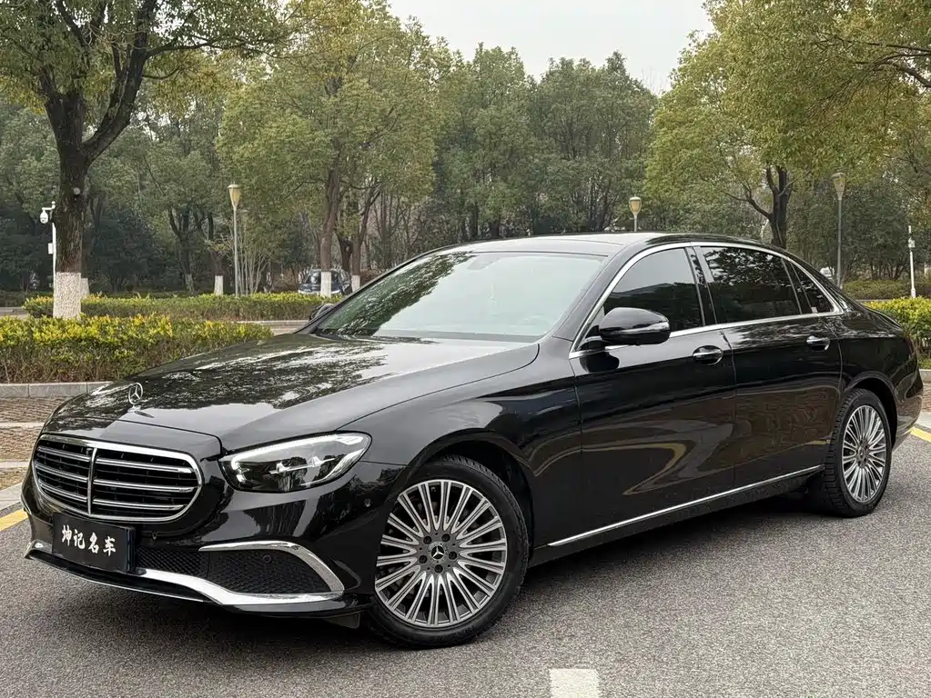 Mercedes-Benz E-Class 2023