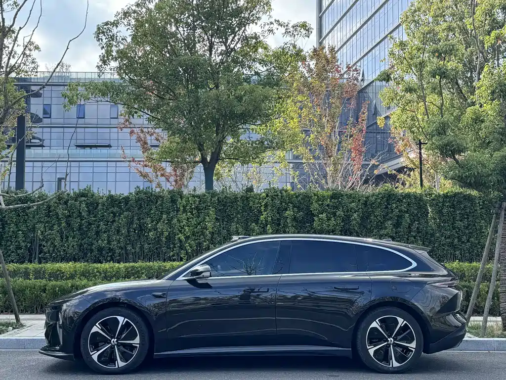 NIO ET5T — миниатюра 4