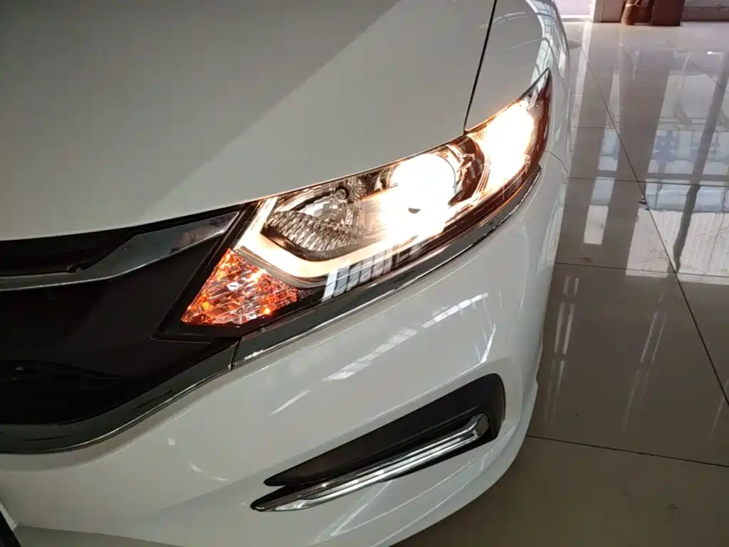 Honda Jade — миниатюра 24
