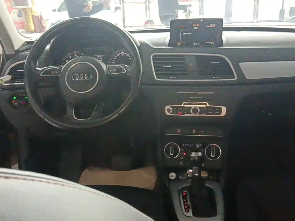 Audi Q3 — миниатюра 10