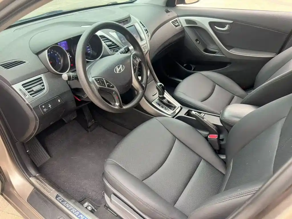 Hyundai Elantra Langdong — миниатюра 7