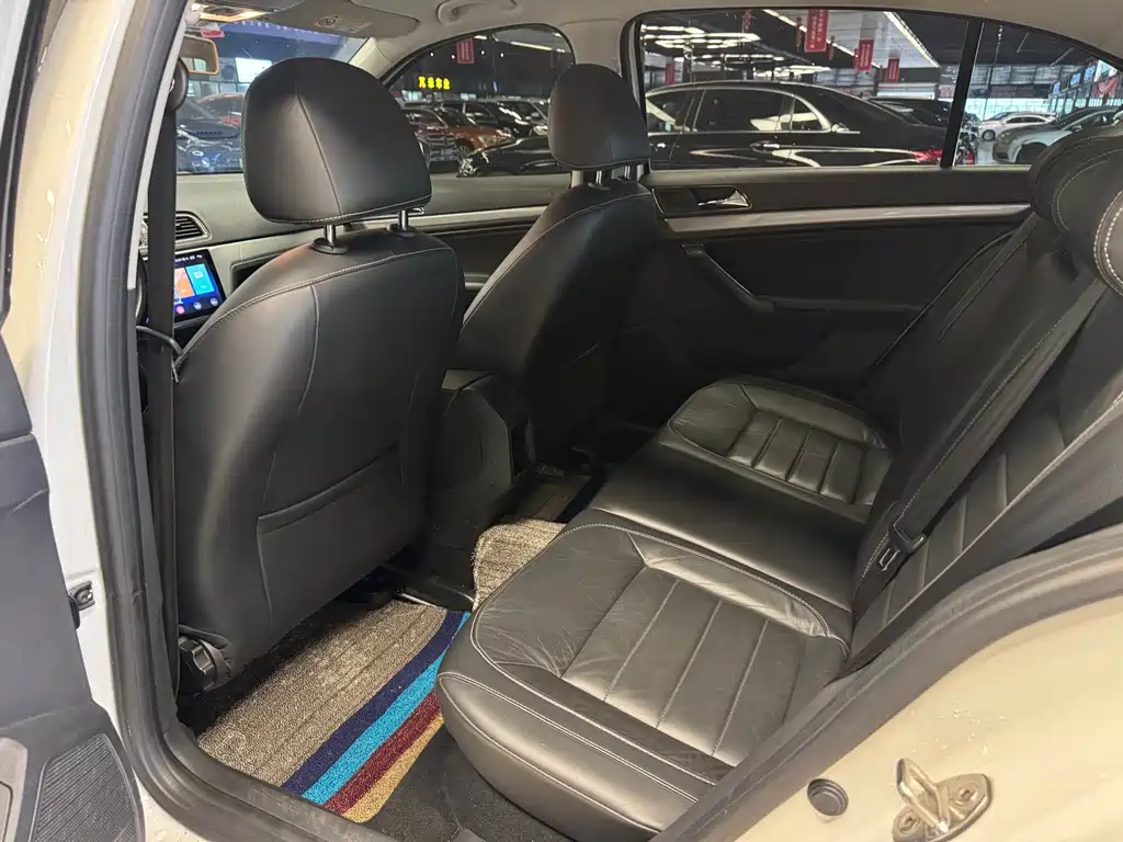 Volkswagen Lavida — миниатюра 17