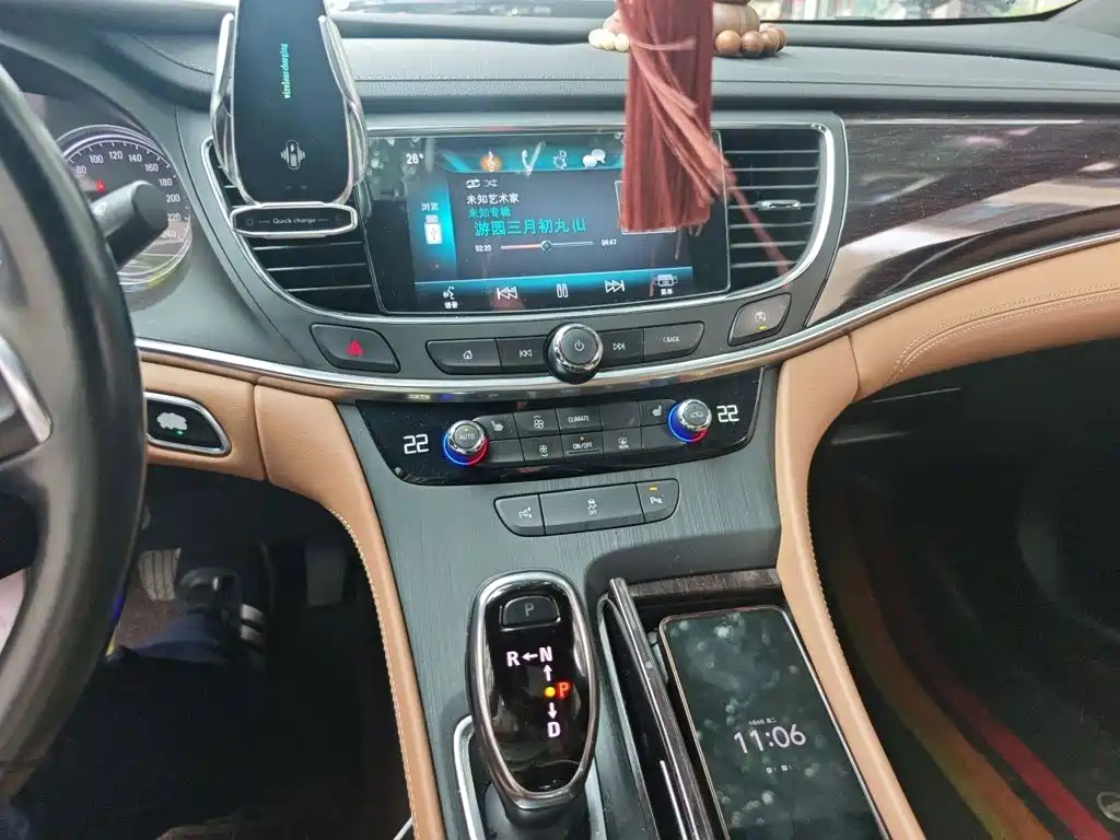 Buick LaCrosse — миниатюра 6