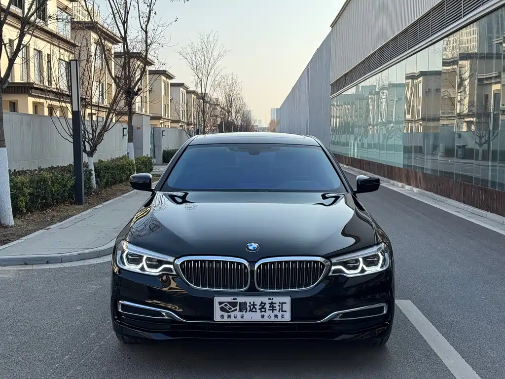 BMW 5 SERIES