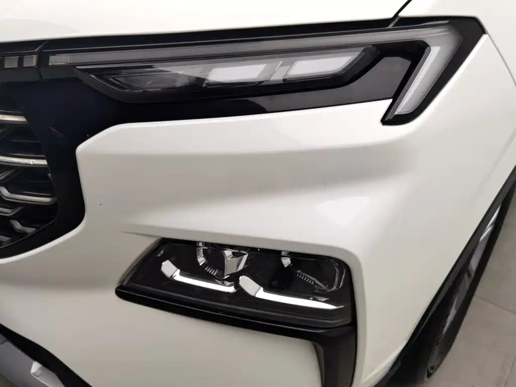 Ford Equator Sport — миниатюра 7