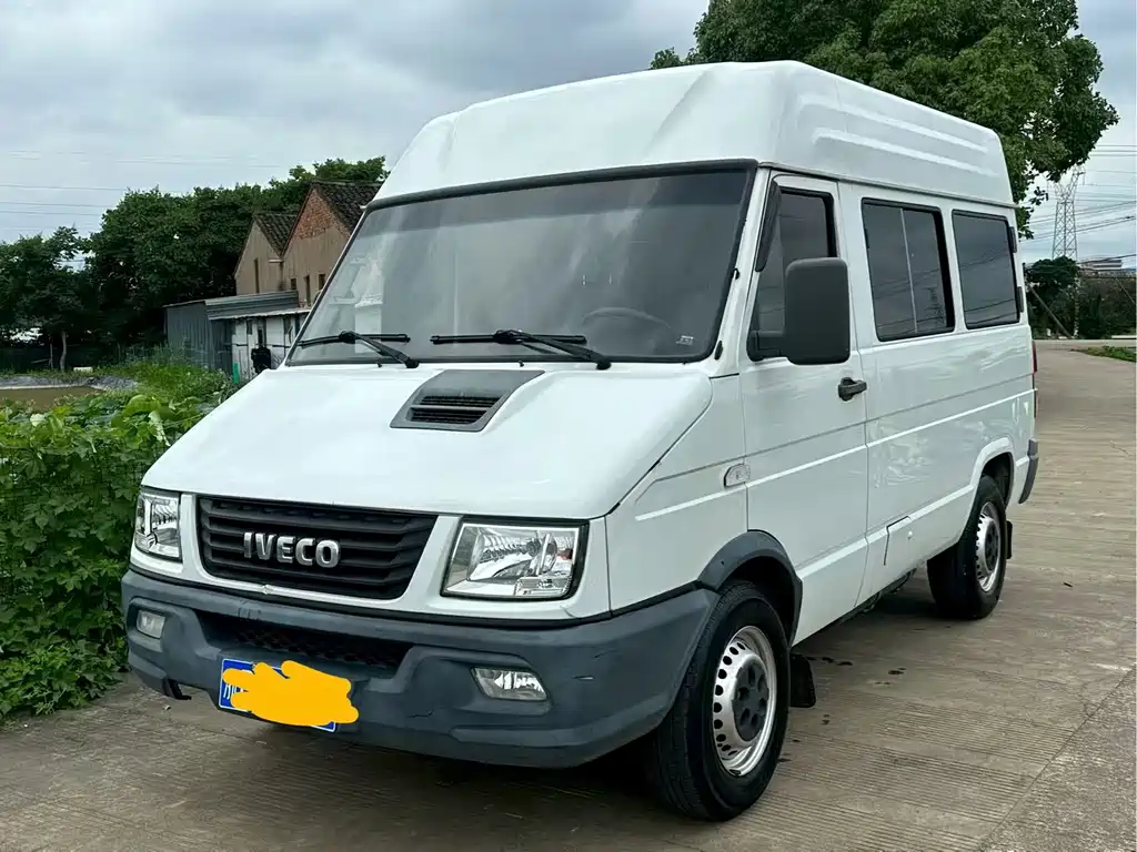 Iveco Daily 2020 2.5T A35 5-9 мест V