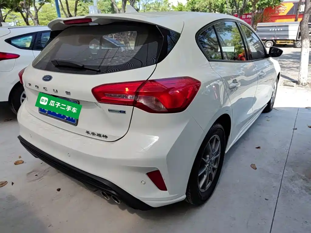 Ford Focus — миниатюра 7