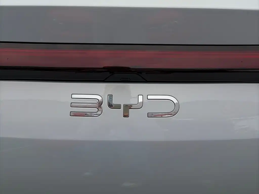 BYD Qin L — миниатюра 9