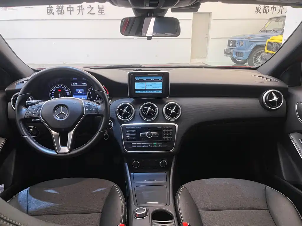 Mercedes-Benz A-Class (Import) — миниатюра 13