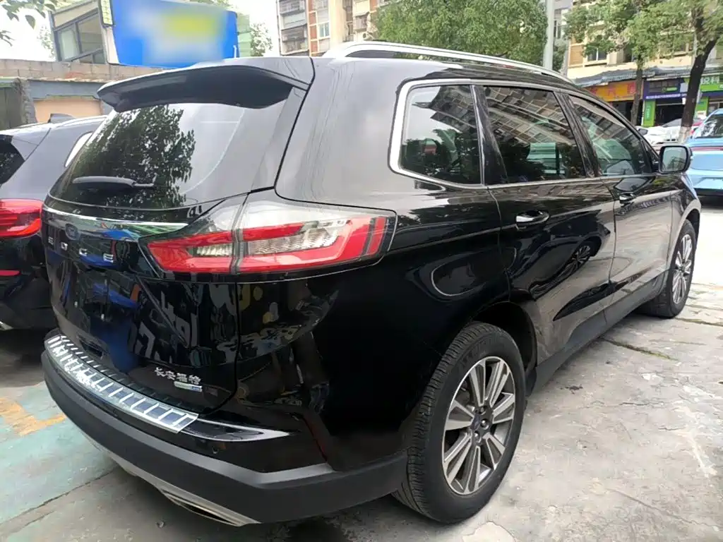 Ford Edge — миниатюра 7