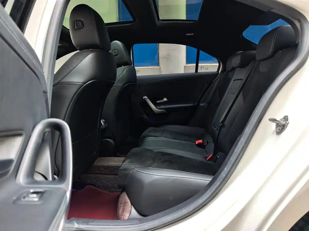 MERCEDES-BENZ A CLASS