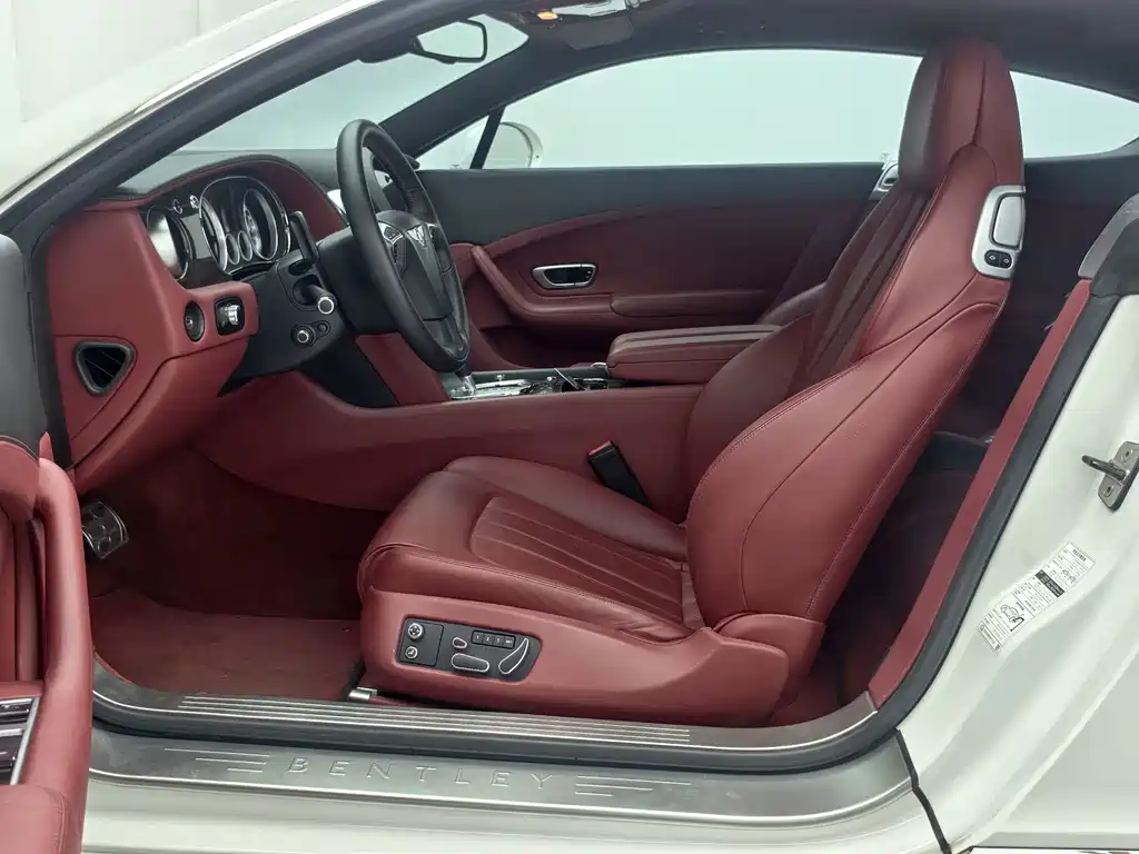 Bentley Continental — миниатюра 5