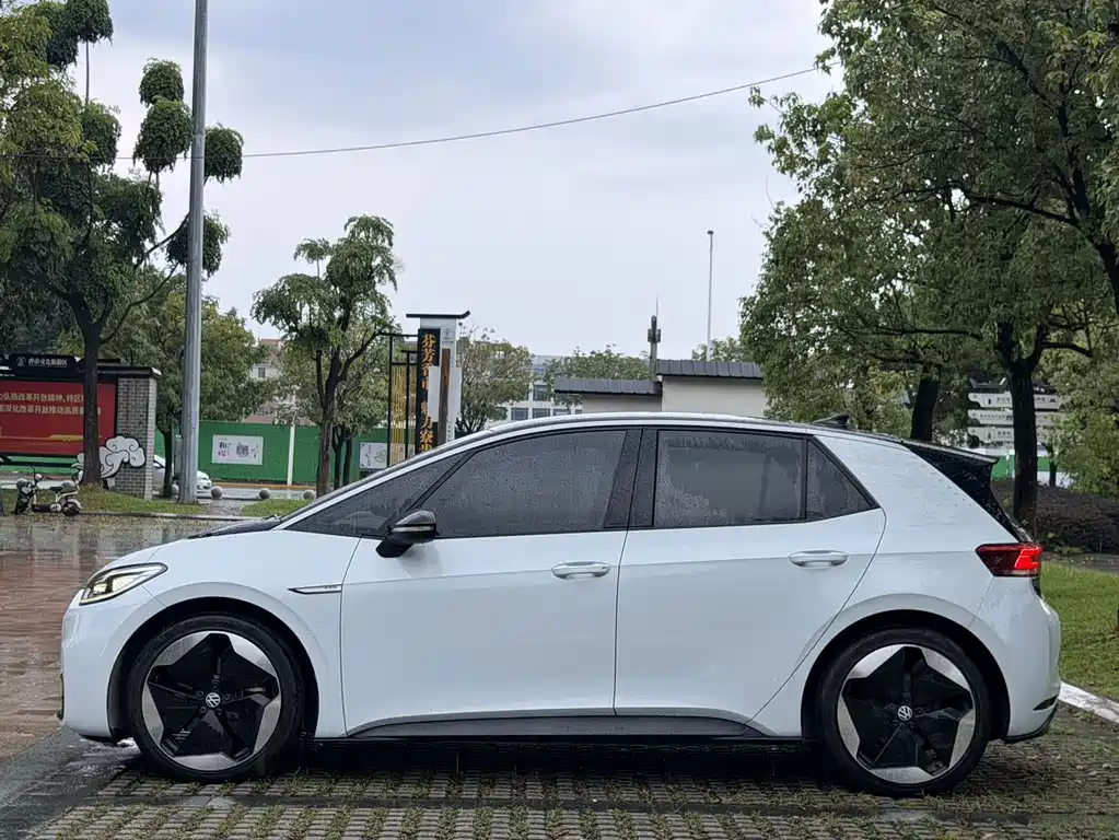 Volkswagen ID.3 — миниатюра 6