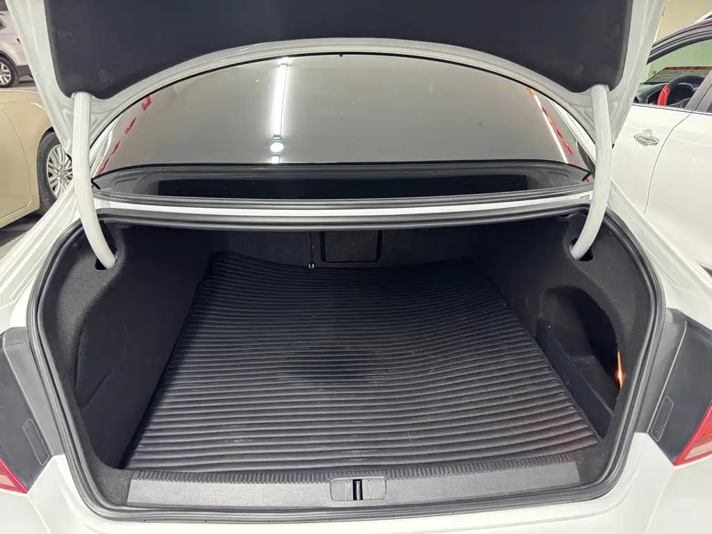 Volkswagen CC — миниатюра 13