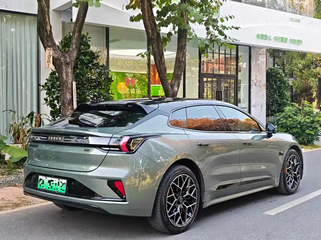 ZEEKR EXTREME KRYPTON 001