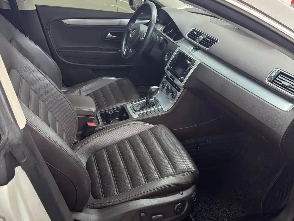 Volkswagen CC — миниатюра 10