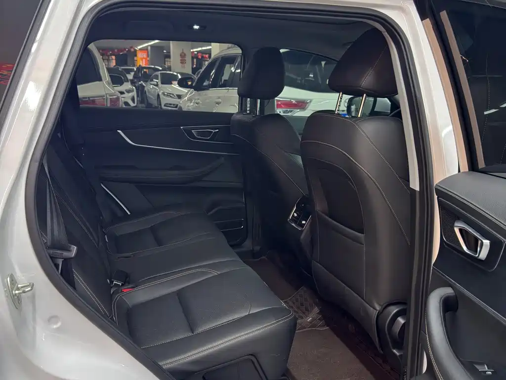Chery Tiggo 8 — миниатюра 8