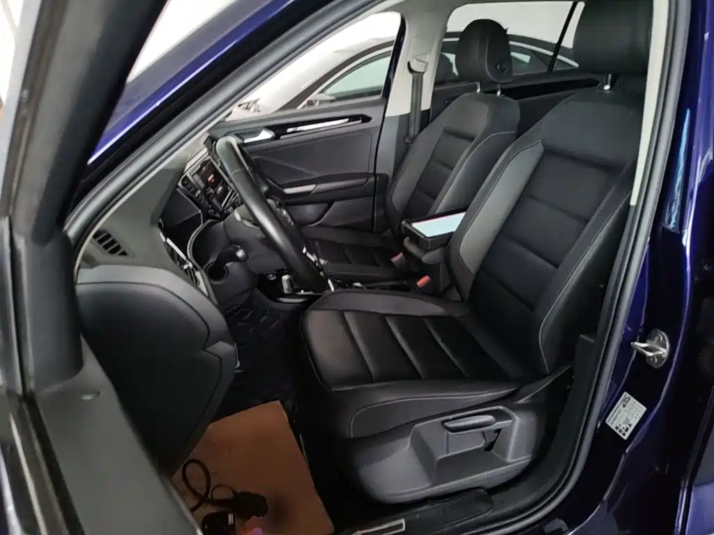 Volkswagen T-Roc — миниатюра 15